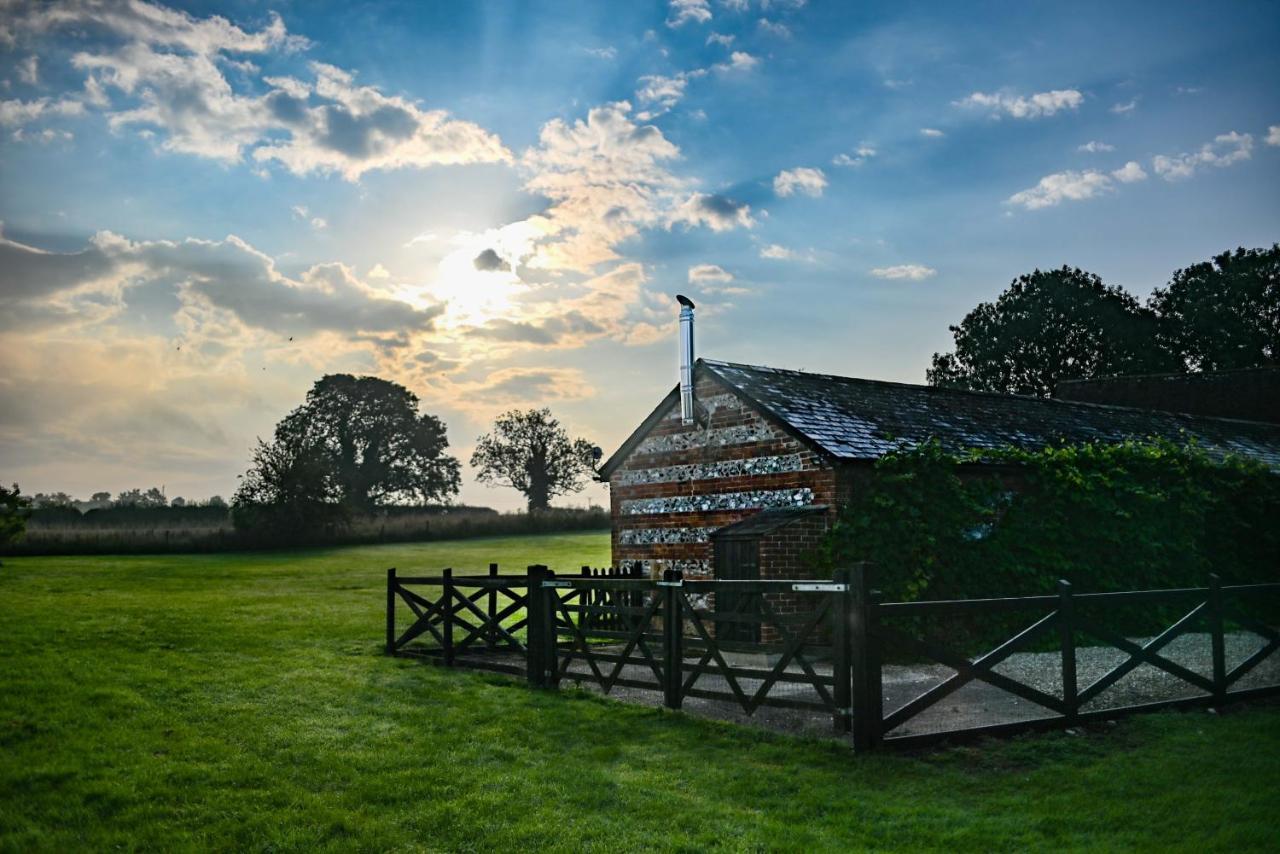 The Tool Shed Villa Wimborne Minster Luaran gambar